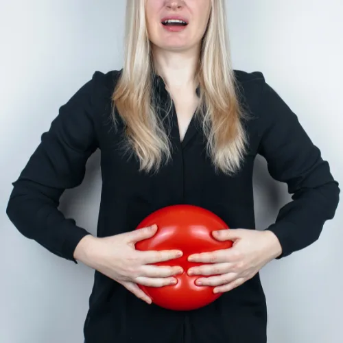 Barriga estufada à noite relacionada à distensão abdominal funcional e ao funcionamento do diafragma